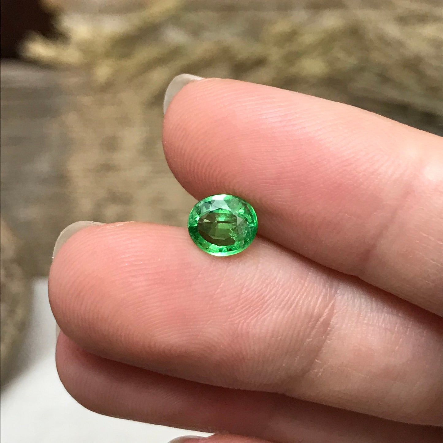 Natural Green Tsavorite Garnet 1 carats 6.6x5.8mm Faceted Oval Genuine Gemstone Unmounted Loose Gem Earth Mined Green Garnet