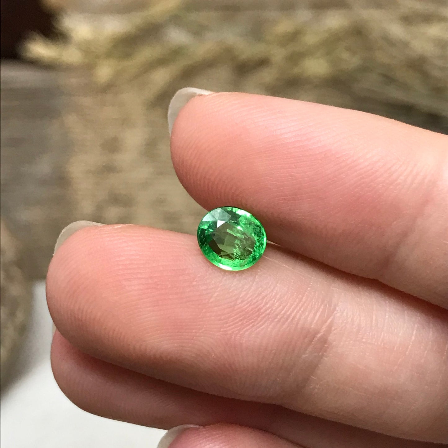 Natural Green Tsavorite Garnet 1 carats 6.6x5.8mm Faceted Oval Genuine Gemstone Unmounted Loose Gem Earth Mined Green Garnet