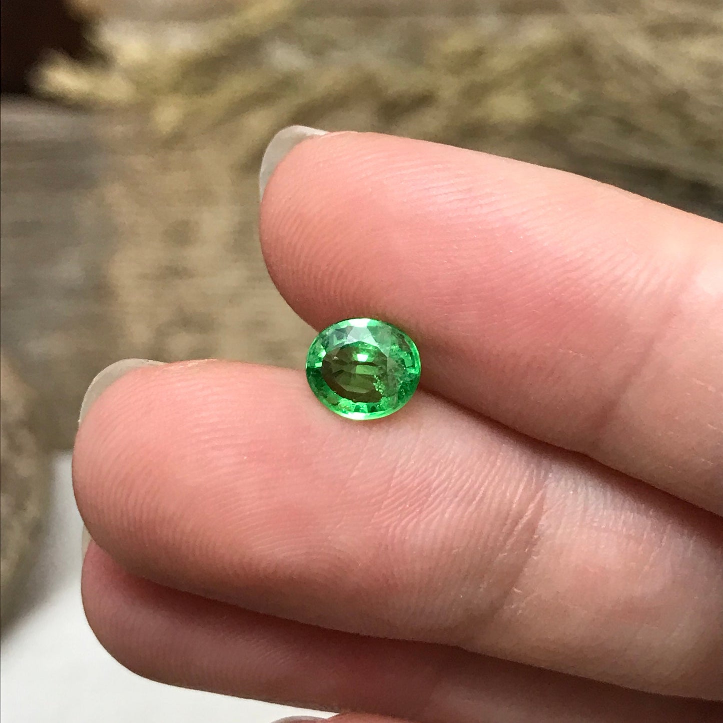 Natural Green Tsavorite Garnet 1 carats 6.6x5.8mm Faceted Oval Genuine Gemstone Unmounted Loose Gem Earth Mined Green Garnet