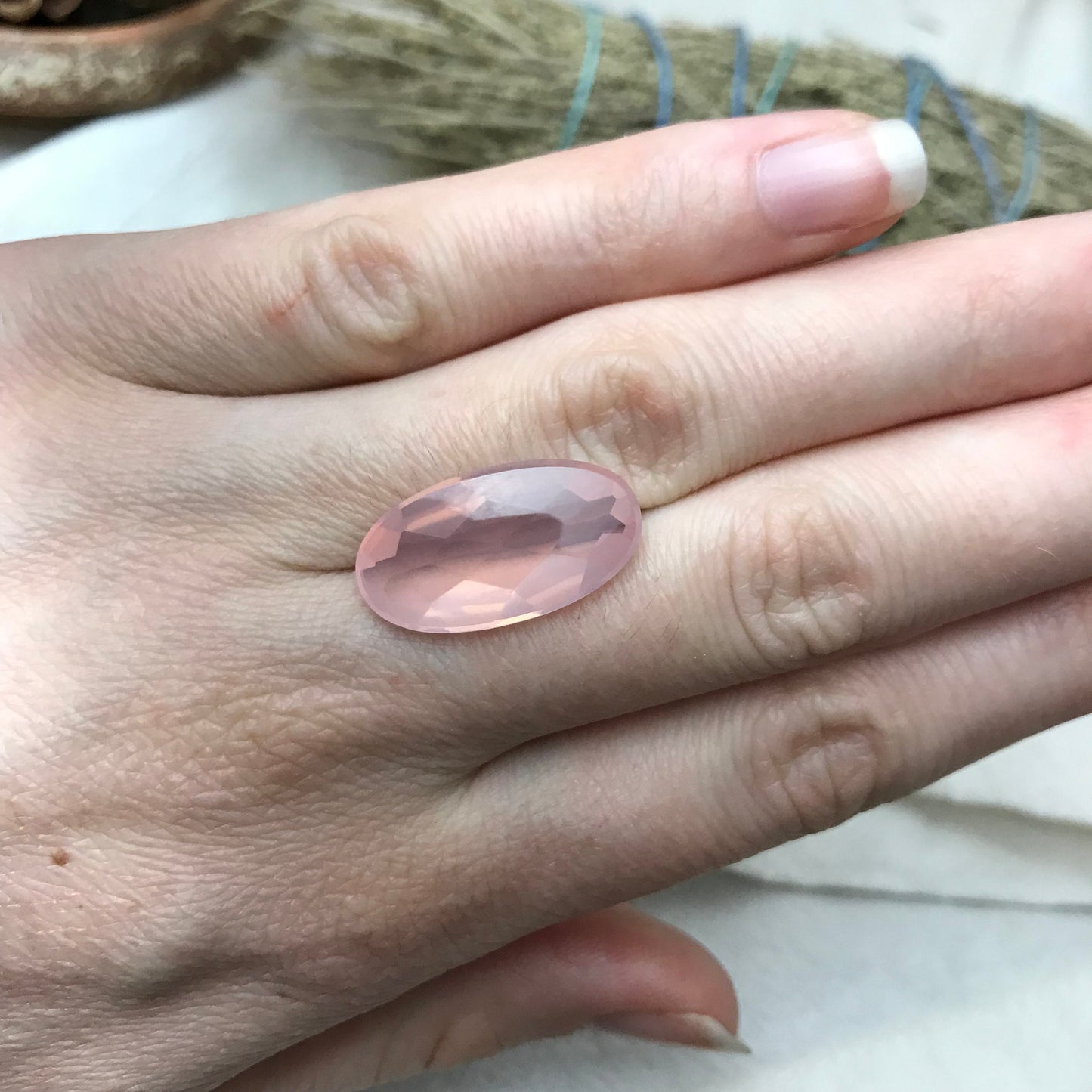 10 ct Rose Quartz, 22x12mm Oval, Light Pink, Unique Oval Cut Quartz Loose Gem Pretty Cut Gemstones Faceted Stone