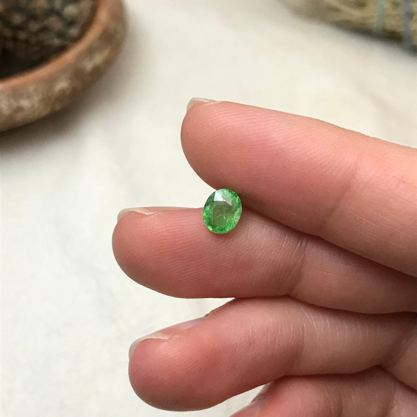 1 carat Natural Green Tsavorite Garnet 6.3x5.2mm Faceted Oval Genuine Gemstone Unmounted Loose Gem Earth Mined Green Garnet, 6x5mm