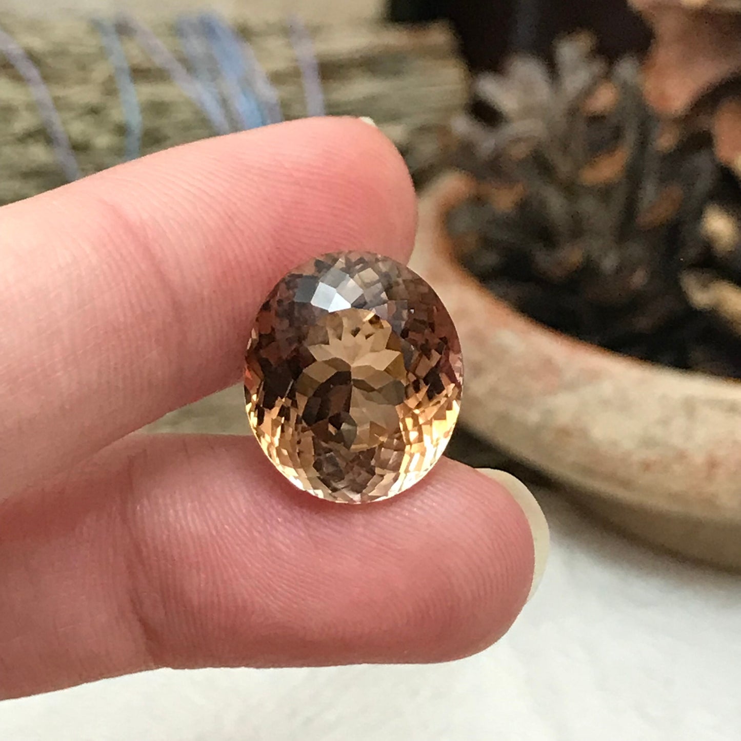 15.57 carat Natural Brown Topaz 15.5x13.5mm Oval Cut Faceted Gemstone, Large Stone Loose Smokey Topaz, Golden Brown