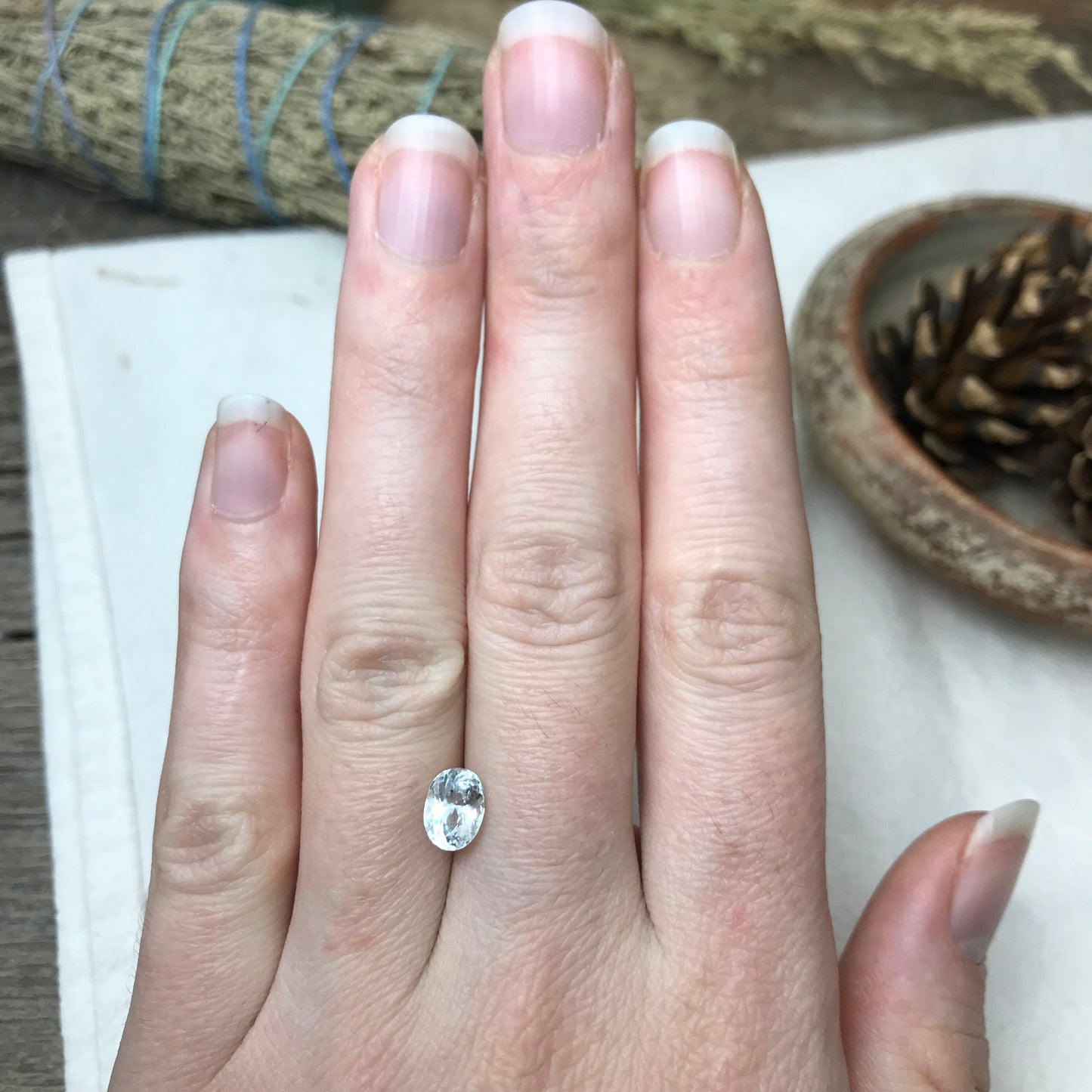 Light Blue Aquamarine 1.22 carat 7.5x5.5mm Oval Cut Natural Light Aquamarine, Faceted Loose Wholesale Gemstone for Jewelry