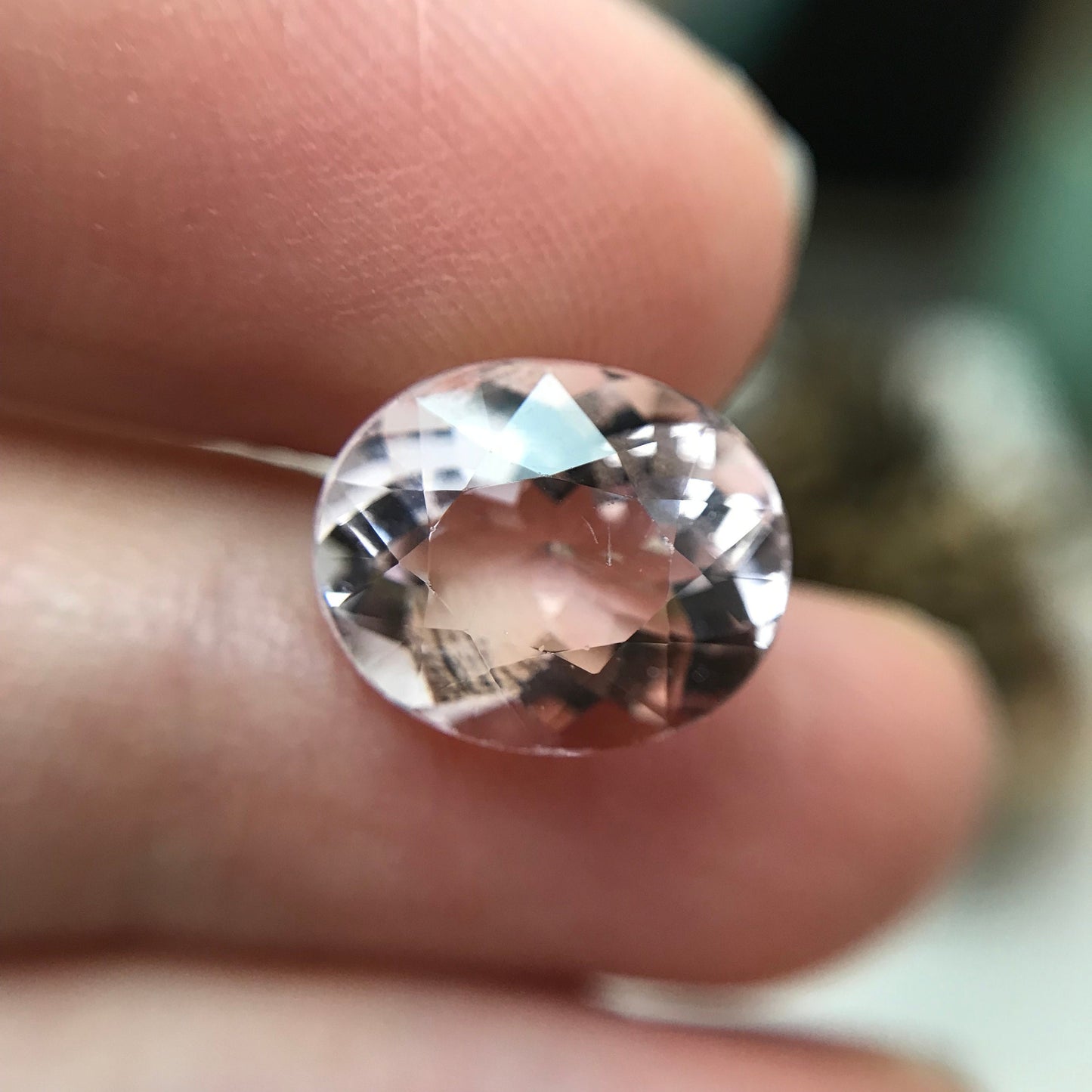 12x10mm Peachy Pink Morganite 4.40 Carat Oval Cut Faceted Loose Gemstone Unmounted Gem, For Engagement Ring, Loose Oval Natural Morganite