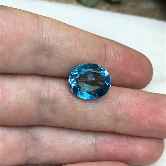 13x11mm Blue Topaz 9.58 carat, Oval Cut Loose Gem, Faceted Baby London Blue, Unmounted December Birthstone, US Seller