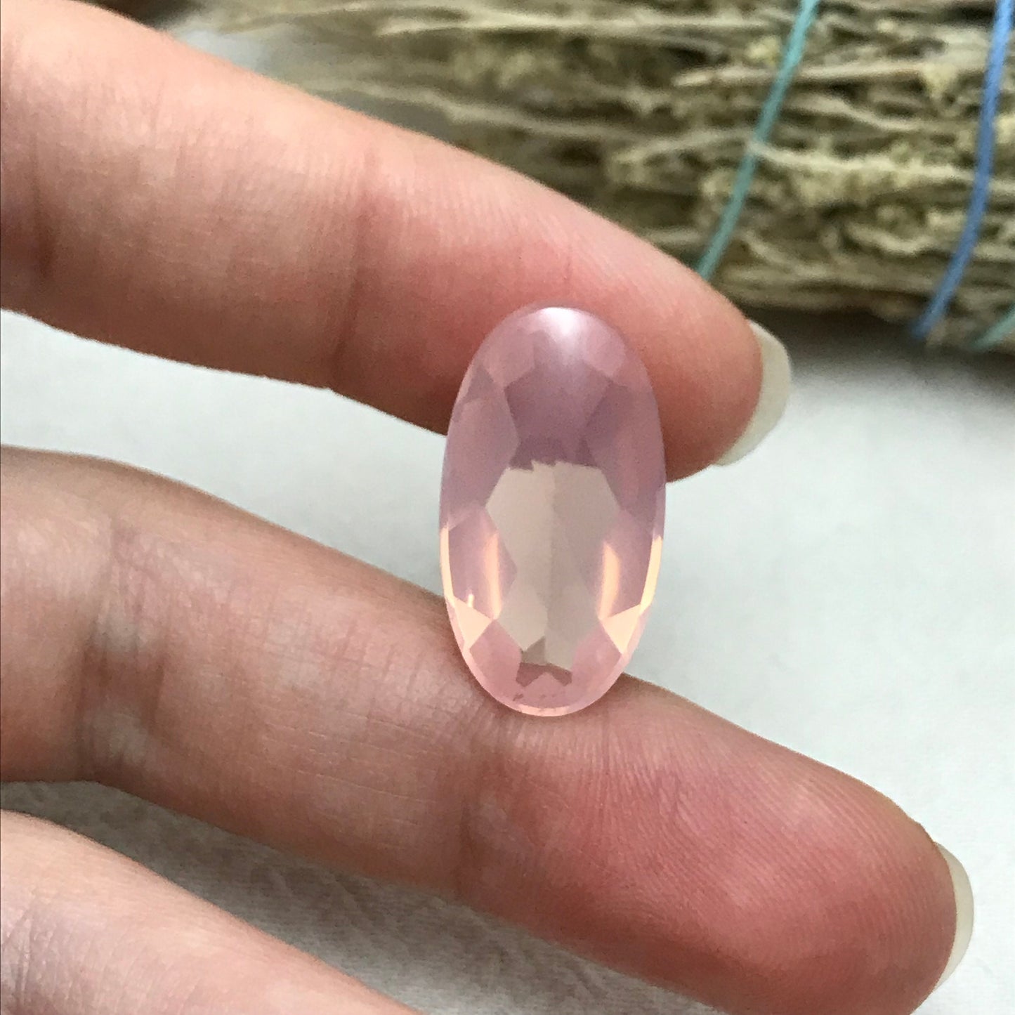 10 ct Rose Quartz, 22x12mm Oval, Light Pink, Unique Oval Cut Quartz Loose Gem Pretty Cut Gemstones Faceted Stone