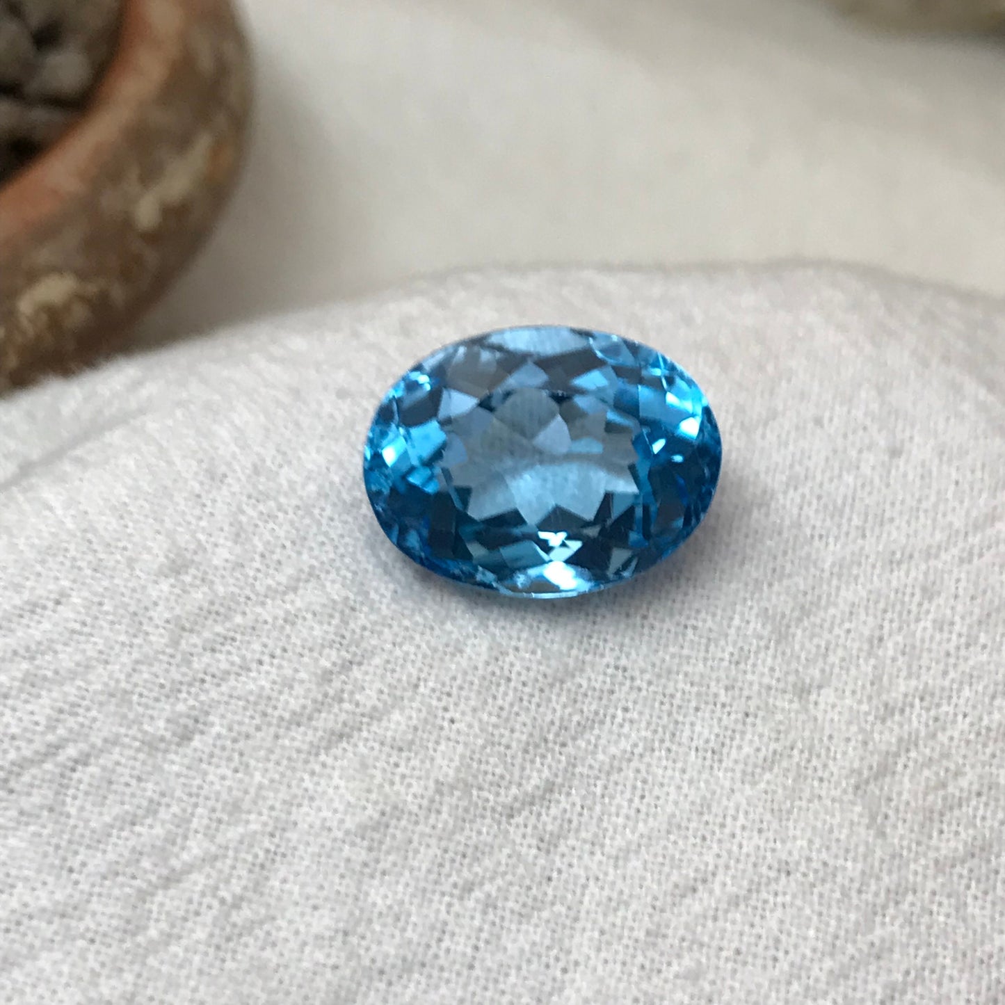 16x12mm Blue Topaz 12.53 carat Oval Cut Loose, Gemstone Blue Topaz, Faceted Blue Topaz, December Birthstone