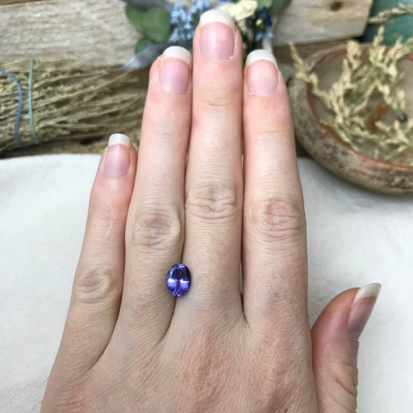 1.55 ct Natural Tanzanite 8.5x6.5mm Oval Bluish Violet Genuine Gemstone Loose Gem or faceted stone  Bluish Purple