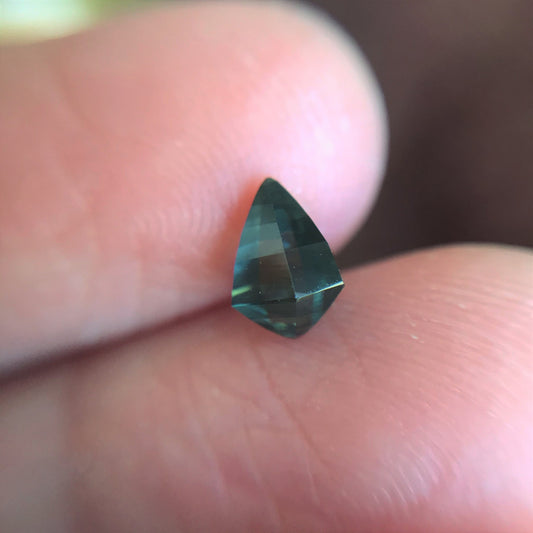 Natural Green Blue Sapphire 1.26 carat 7x5.6x4 mm Genuine Loose Unmounted Faceted Gemstone Sapphire - Unique Cut - One of a kind