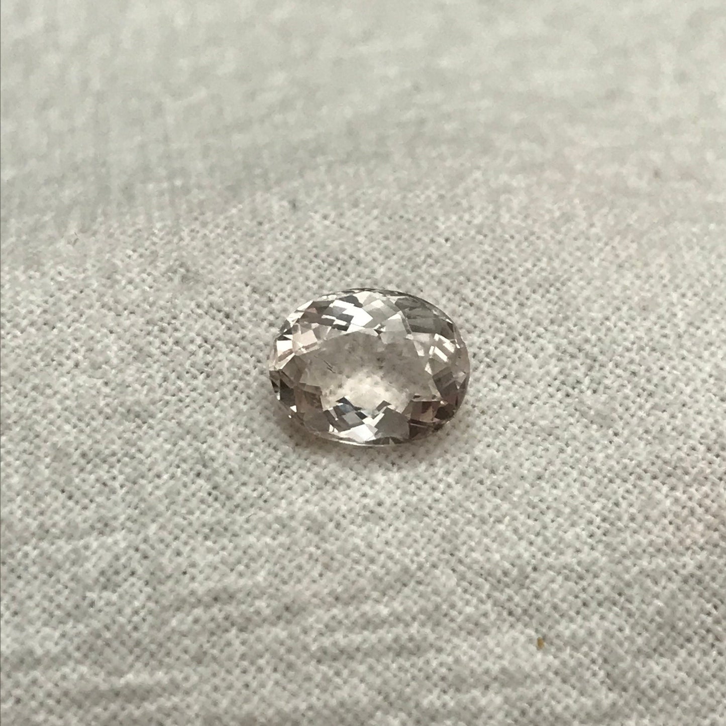 1 carat Morganite 7.5x6 Oval Cut Peach Morganite, Faceted Gem Loose Gemstone, Unmounted Stone