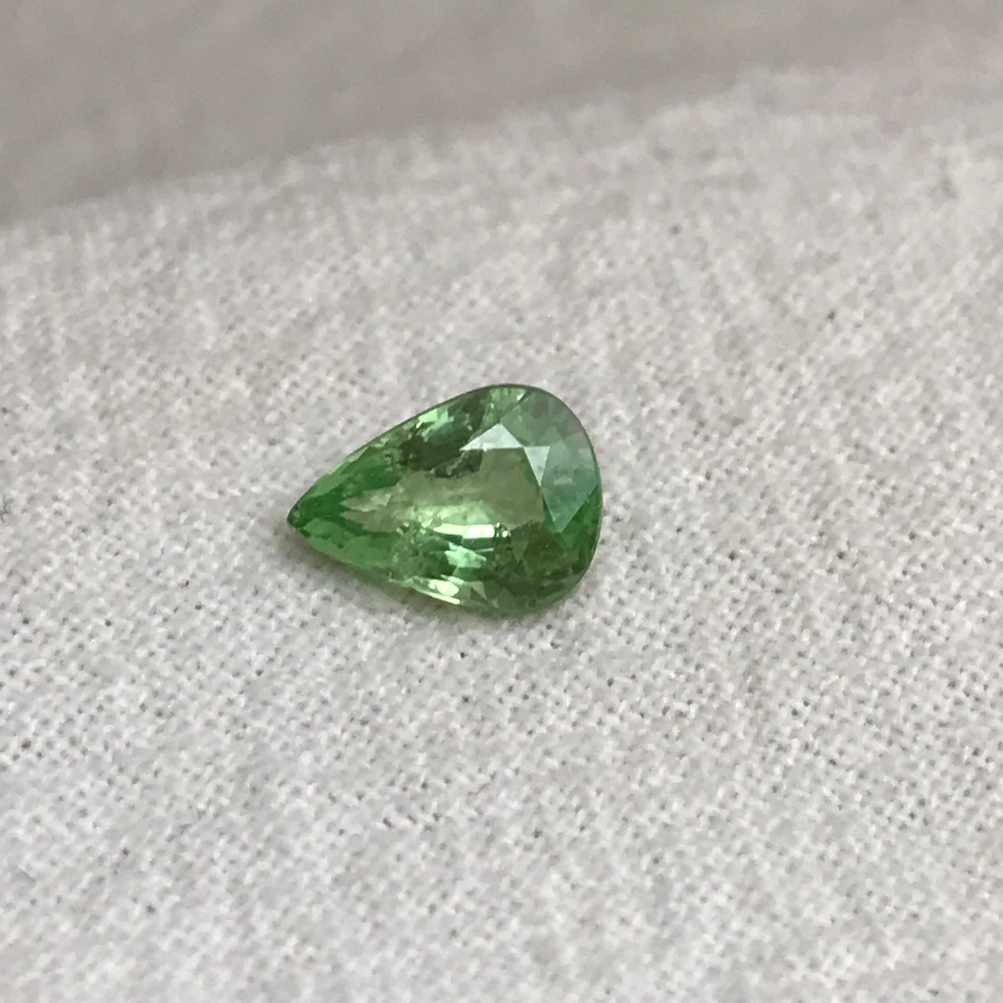 1 Ct Natural Mint Green Tsavorite Garnet 7.8x5.6mm Pear Cut, Wholesale Faceted Loose Gemstone for Jewelry, Emerald look a like.