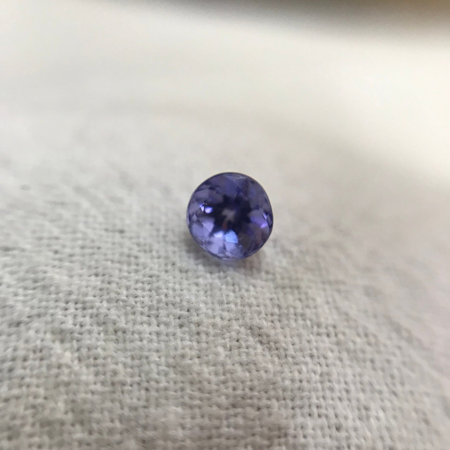 Natural Violet Blue Tanzanite 0.53 Carat 4.5mm Round Cut, Faceted Loose Unmounted Gemstone