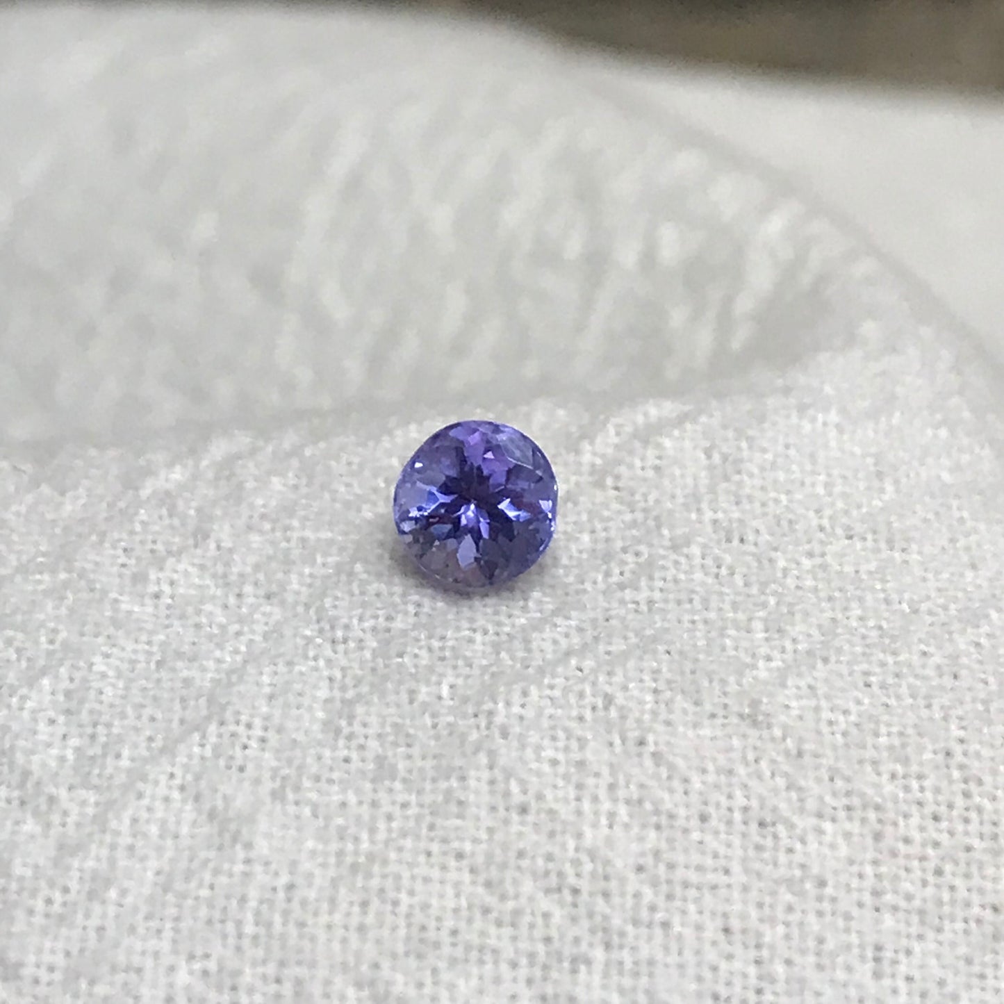 Natural Violet Blue Tanzanite 0.53 Carat 4.5mm Round Cut, Faceted Loose Unmounted Gemstone