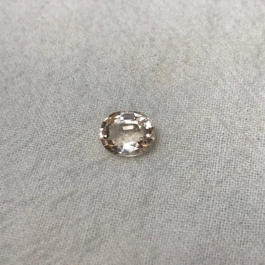 1.48 Carat Peach Morganite 8.2x6.7mm Oval Cut, Orangey Pink Morganite, Faceted Loose Beryl Unmounted Gemstone for Jewelry