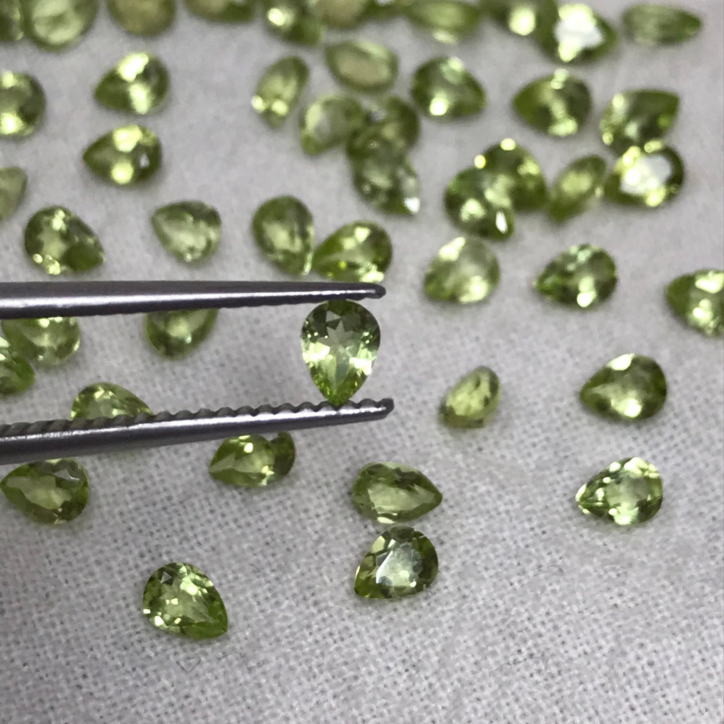One- 4x3mm Green Peridot Pear Cut, Approx. 0.16 carats Loose Natural Gem, August Birthstone, Faceted Natural Peridot, Chrysolite, Olivine
