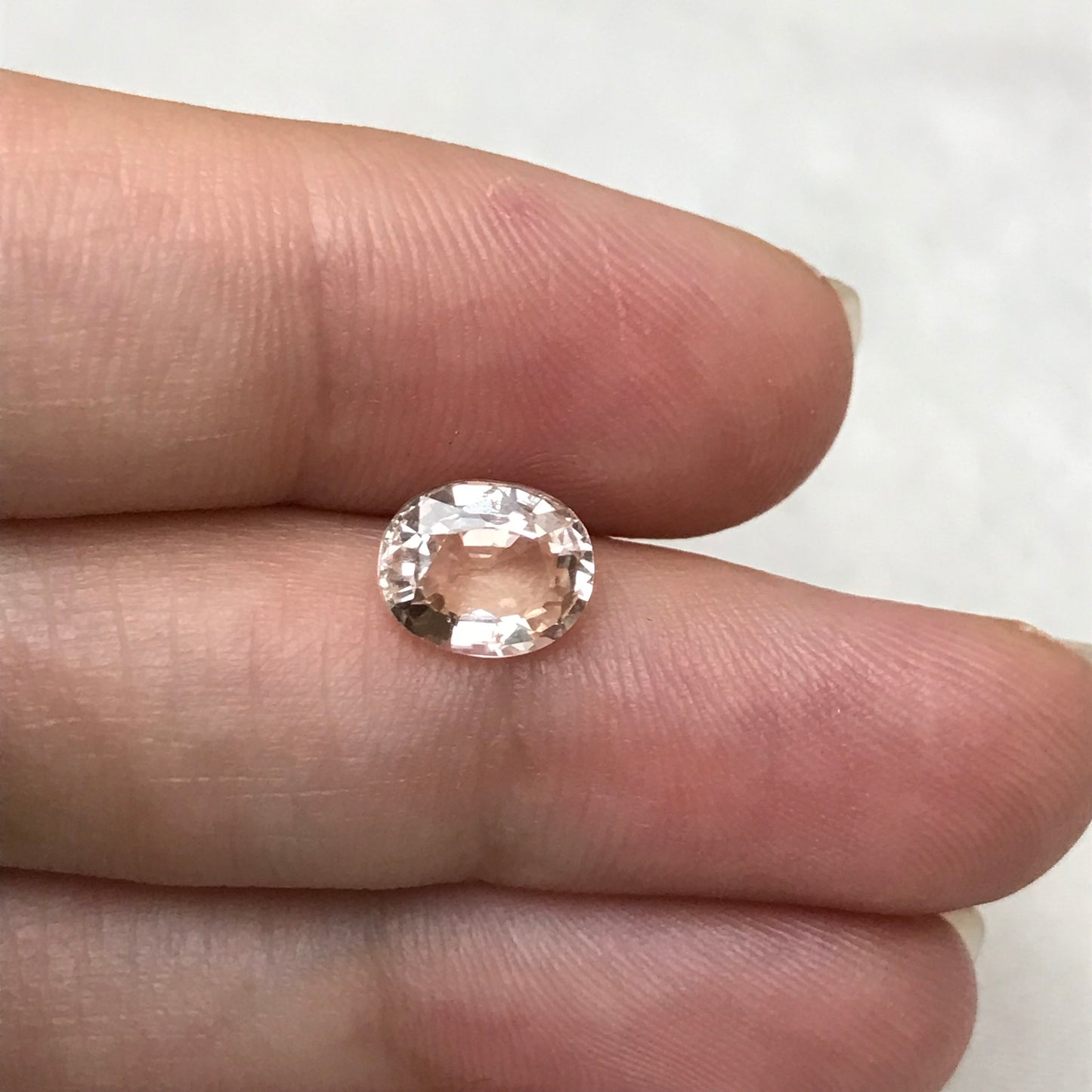 1.48 Carat Peach Morganite 8.2x6.7mm Oval Cut, Orangey Pink Morganite, Faceted Loose Beryl Unmounted Gemstone for Jewelry