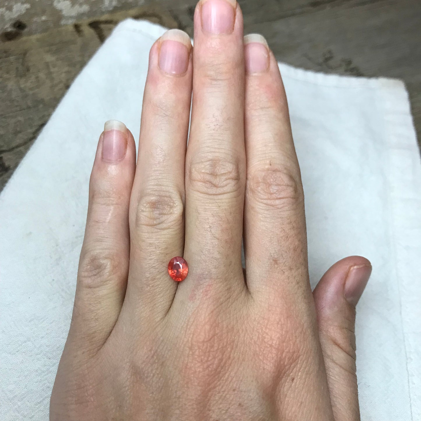 0.92 Ct Natural Milky Orange Sapphire 6.5x5.3mm Oval Cut Beryllium Treated Sapphire, BE Sapphire, Silky Loose Gemstone