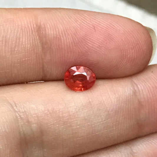 0.92 Ct Natural Milky Orange Sapphire 6.5x5.3mm Oval Cut Beryllium Treated Sapphire, BE Sapphire, Silky Loose Gemstone