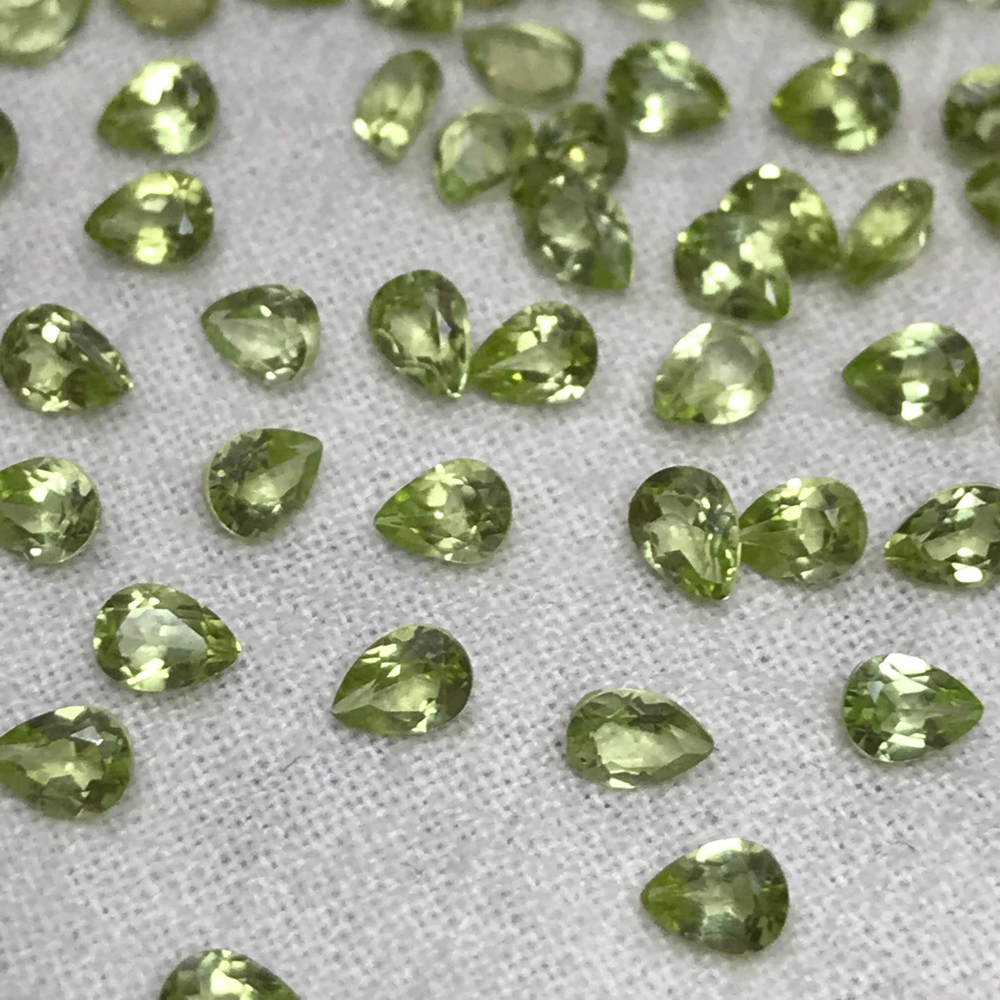 One- 4x3mm Green Peridot Pear Cut, Approx. 0.16 carats Loose Natural Gem, August Birthstone, Faceted Natural Peridot, Chrysolite, Olivine
