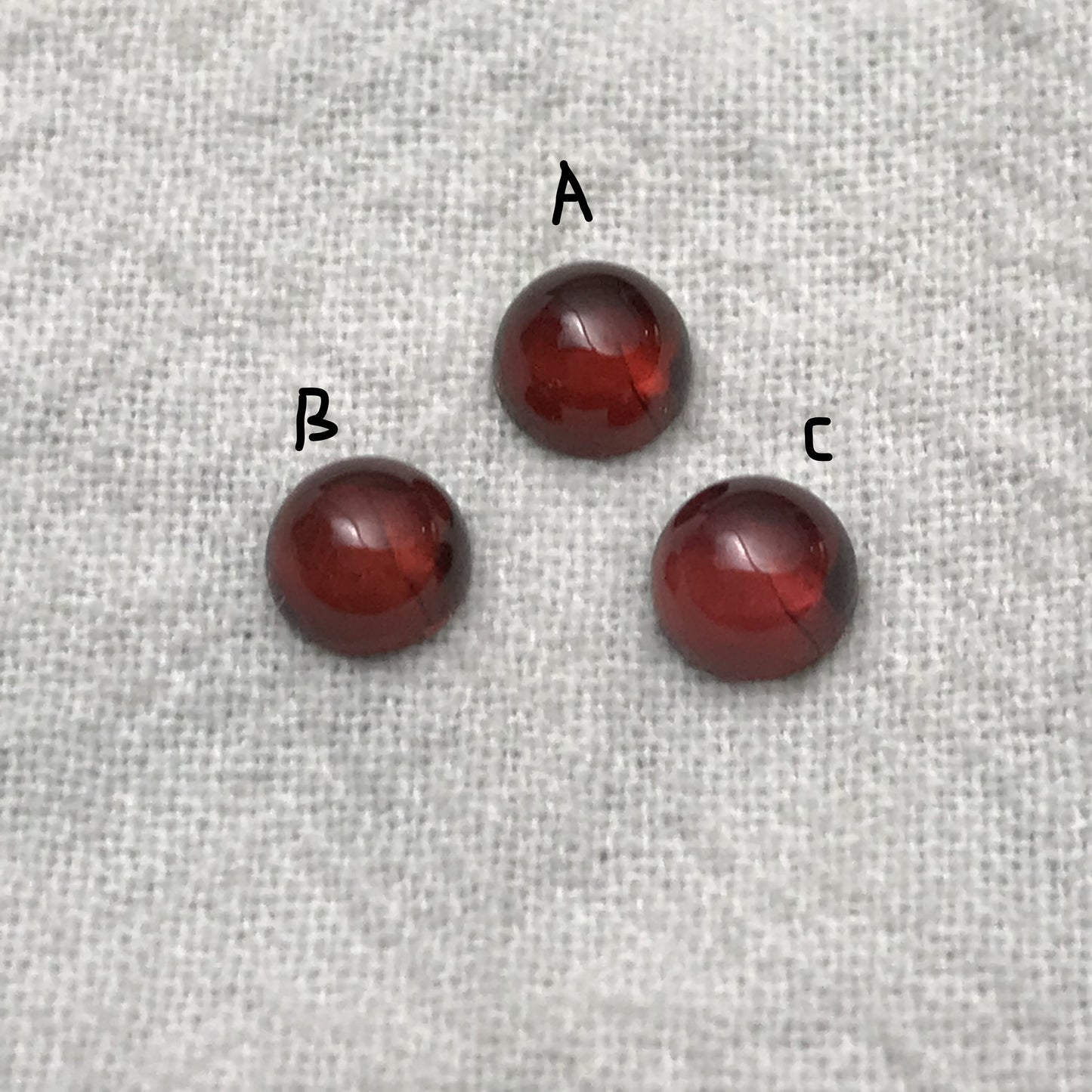 One 5mm Round Garnet Faceted Loose Stone, Cabochon Garnets, Red Flowing Gems Approx 0.70-90 ct Garnet