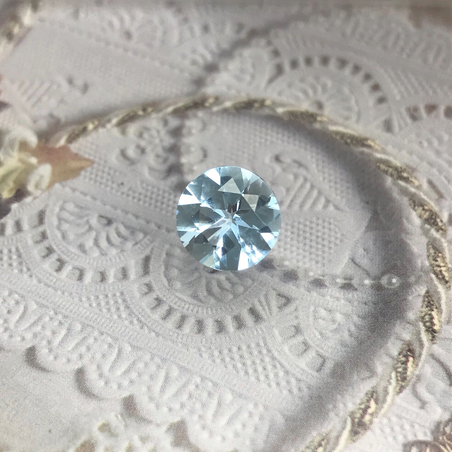 10mm Natural Light Aquamarine 2.70 carats Pale Sky-Blue Round Cut Loose Faceted March Birthstone