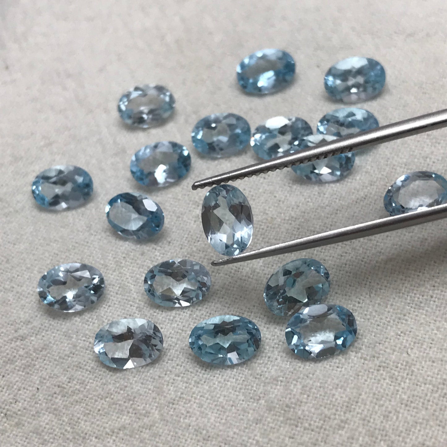 ONE- 7x5mm Sky Blue Topaz Oval Cut, Faceted Loose Unmounted Gemstone