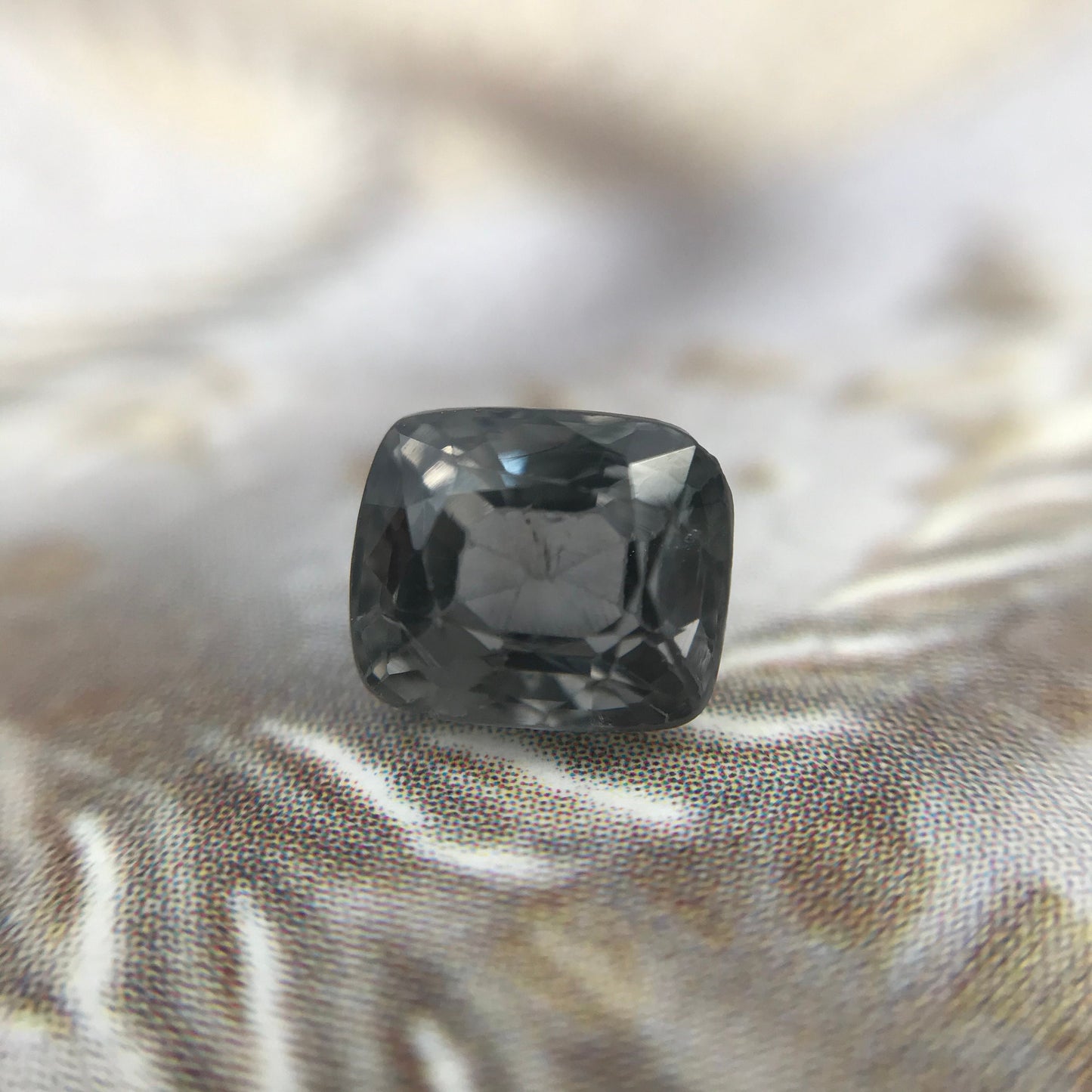 1.57 Ct Natural Purple Spinel 6.6x5.6mm Rectangle Cushion Cut Faceted Loose Gemstone, Grayish Purple Stone, Flowing Gems