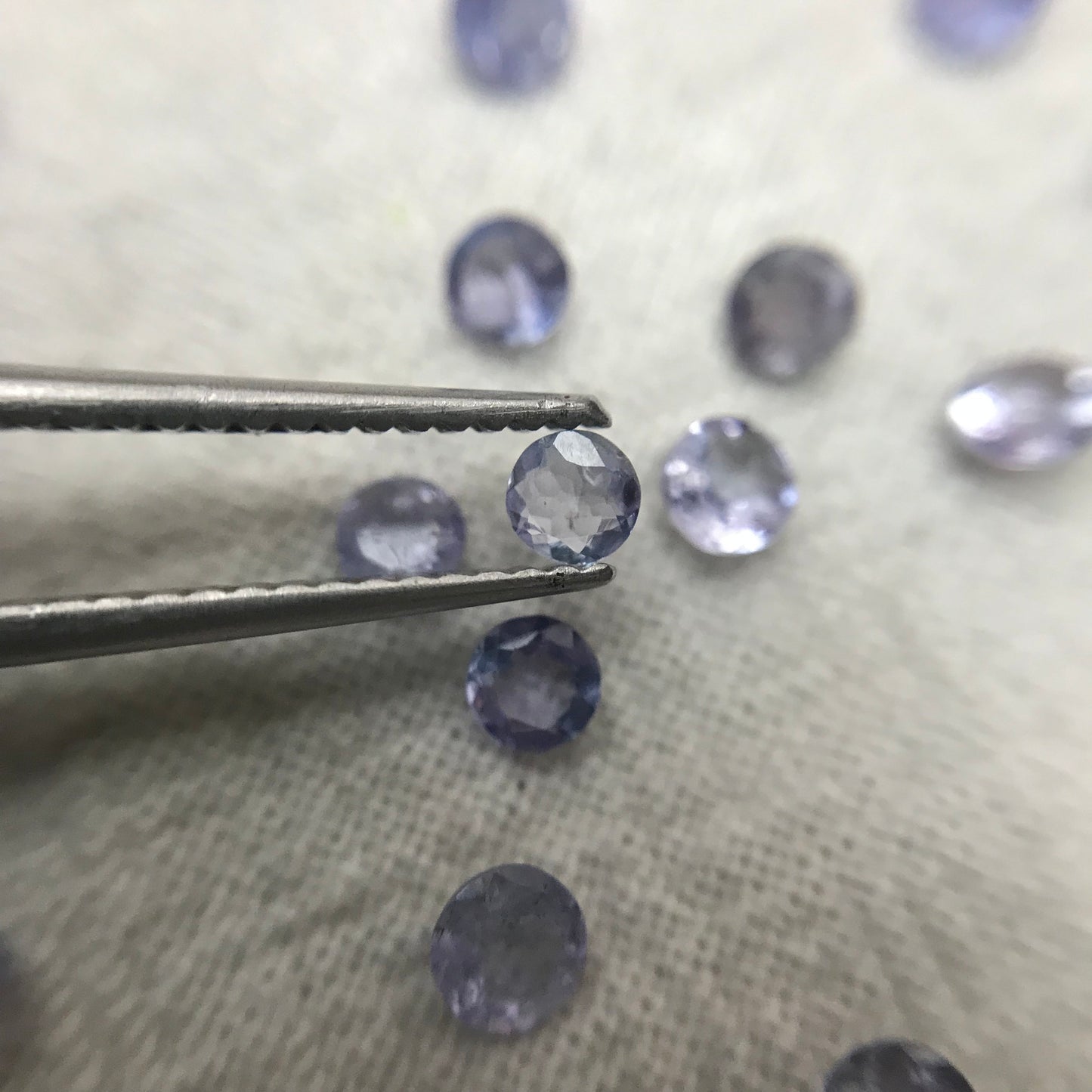 One 3mm Violet Tanzanite Approx. 0.10 carat Round Cut, Faceted Loose Gemstone, Natural Tanzanite, Zoisite