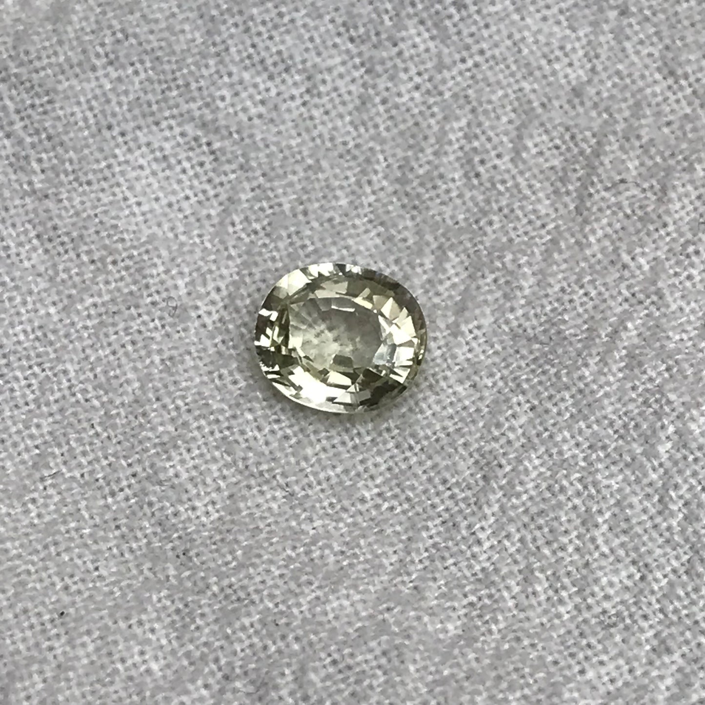 Natural Light Yellow Sapphire 1.24 cts 6.7x5.8mm Oval Corundum Gem Faceted Loose Unmounted Gemstone Heated