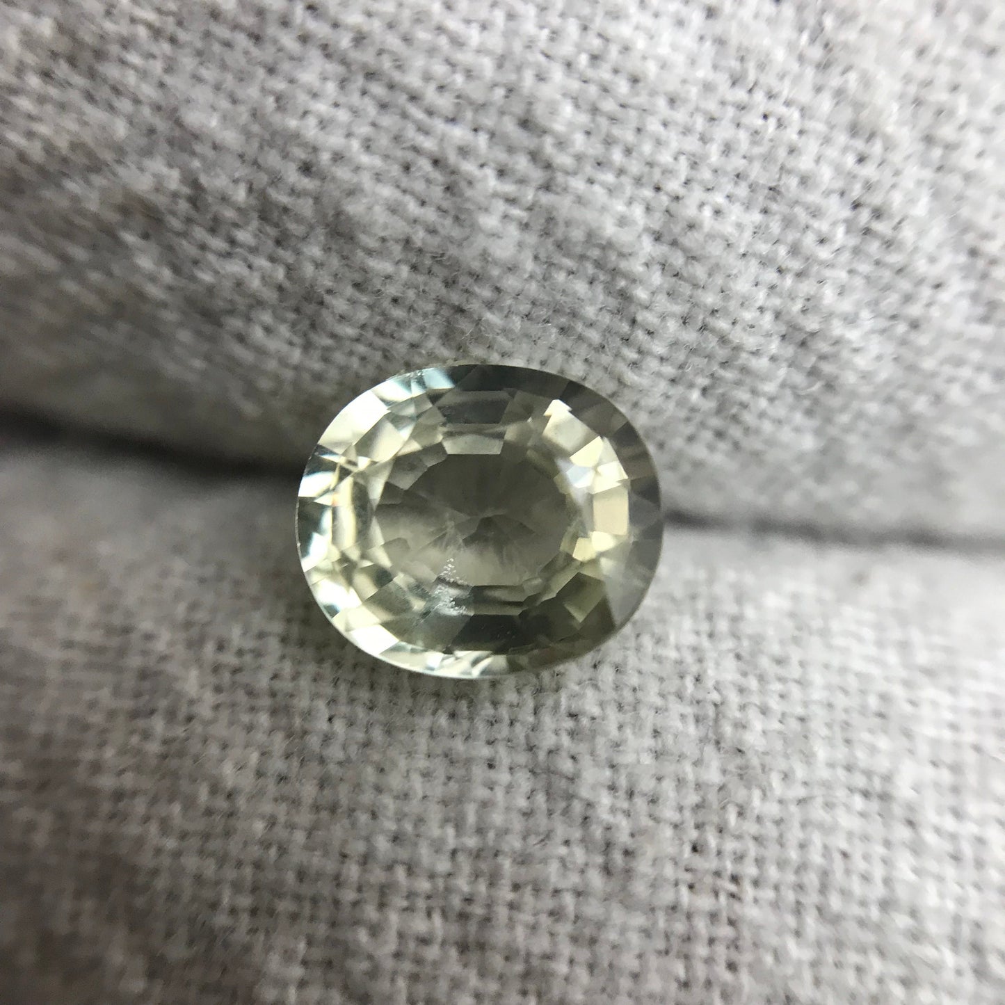 Natural Light Yellow Sapphire 1.24 cts 6.7x5.8mm Oval Corundum Gem Faceted Loose Unmounted Gemstone Heated