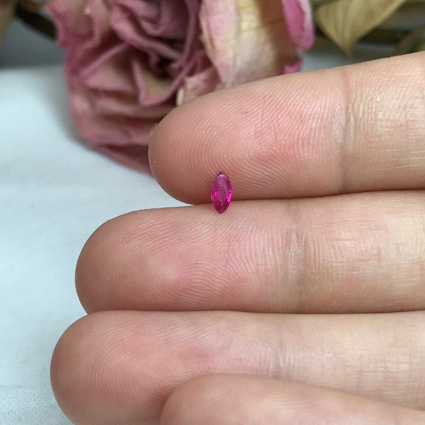 0.11 Carat Utah Red Beryl 5.1x2.45mm Marquise Cut, Faceted Loose Bixbite