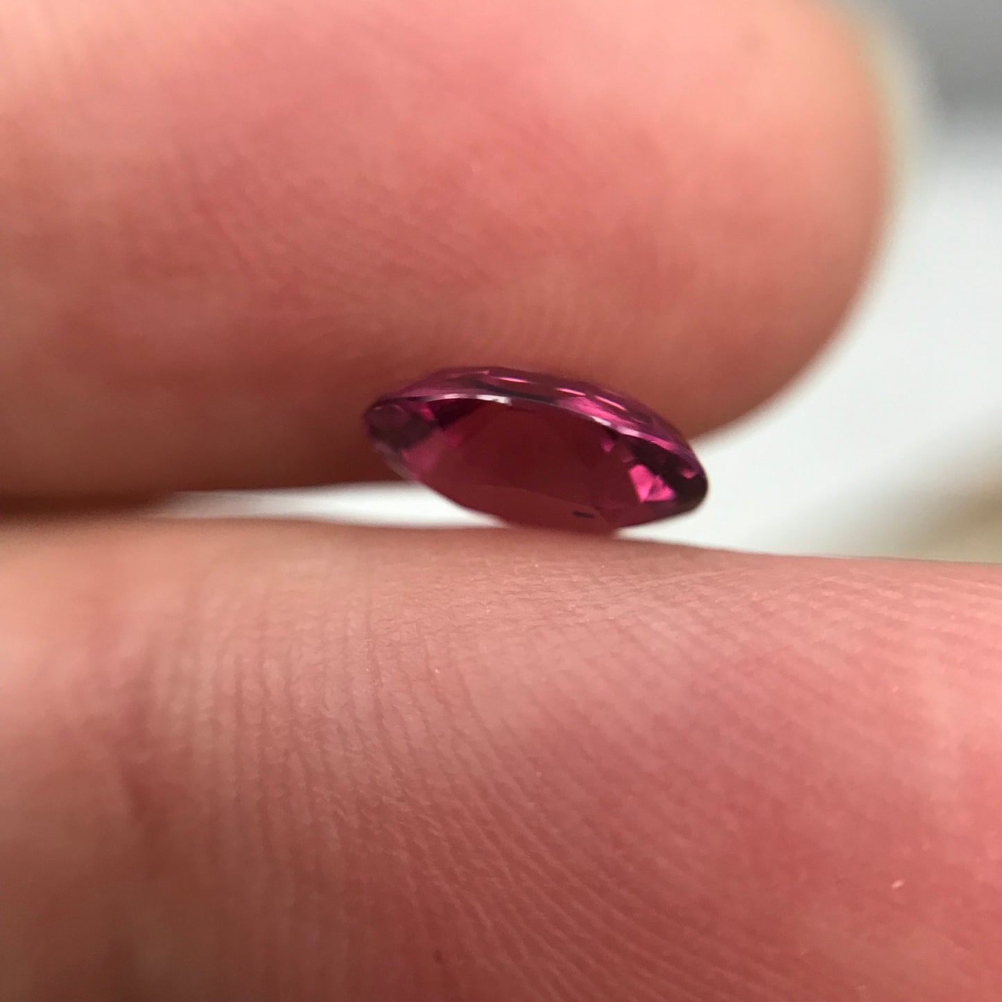 1.44 carat Pinkish Purple Rhodolite Garnet 8.14x6.03mm Oval Cut, Faceted Loose Natural Garnet