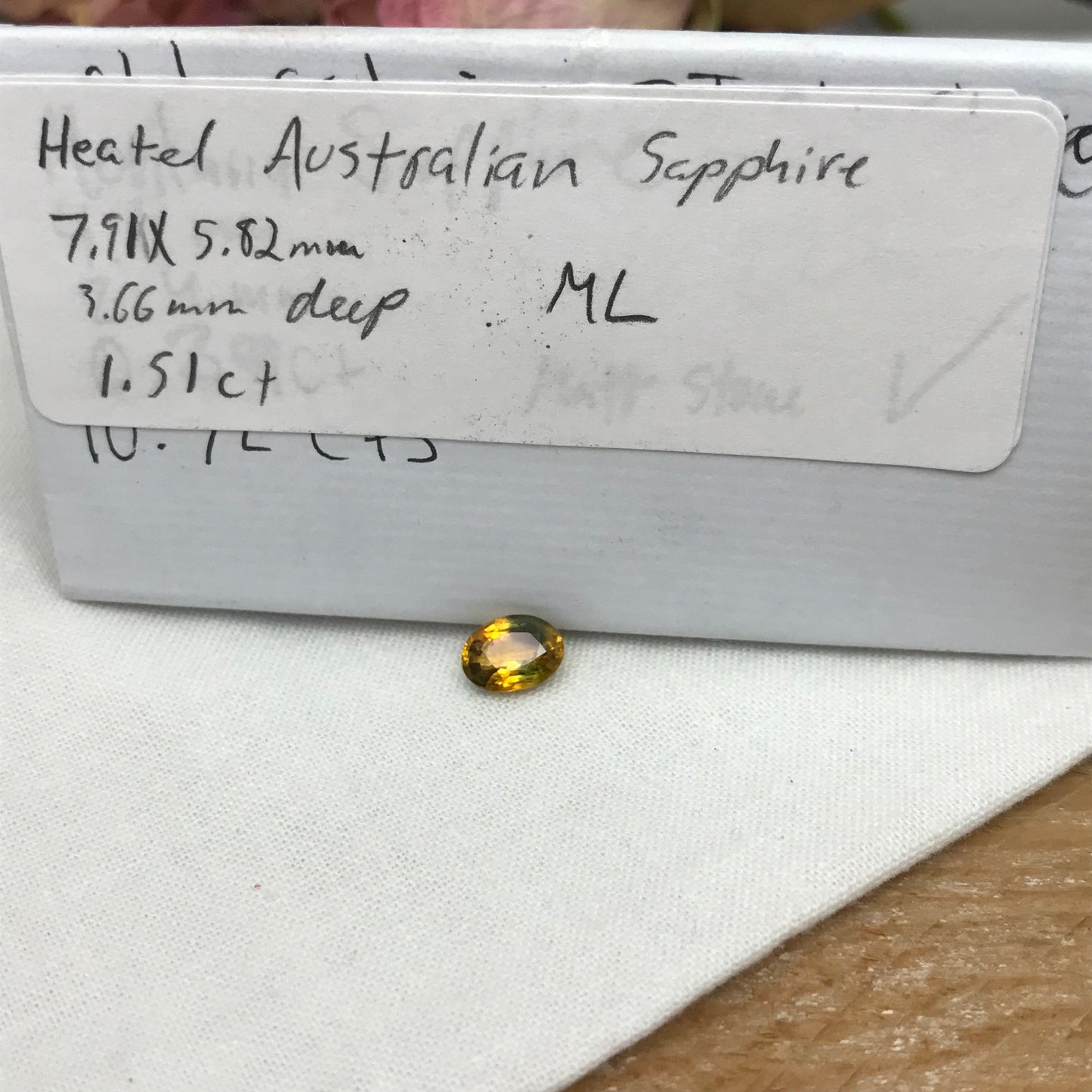 1.51 Carat Heated Yellow Orange Sapphire 7.91x5.82mm Oval Cut, Faceted Loose Gemstone, Australian Sapphire