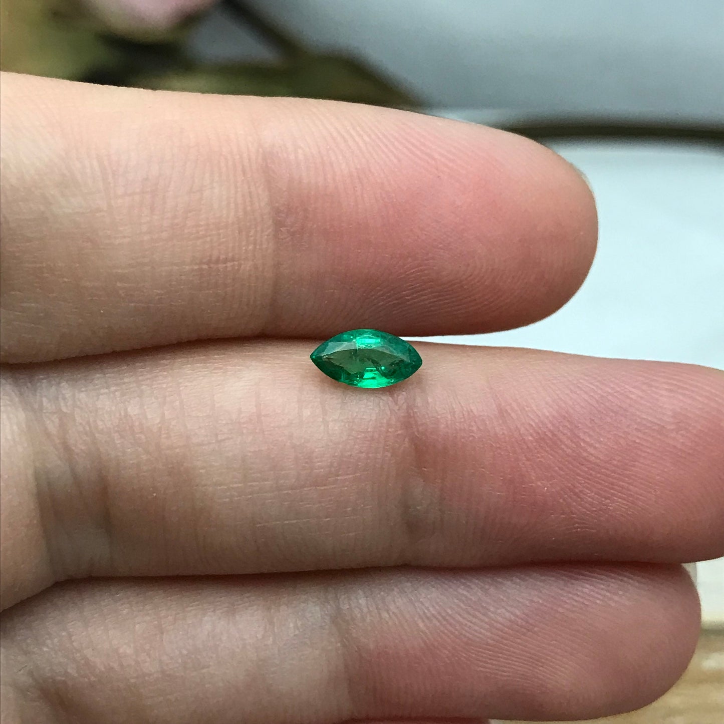 0.41 carat Natural Green Emerald 7x3.7mm Marquise Cut Loose Gem, Faceted Gemstone, Flowing Gems