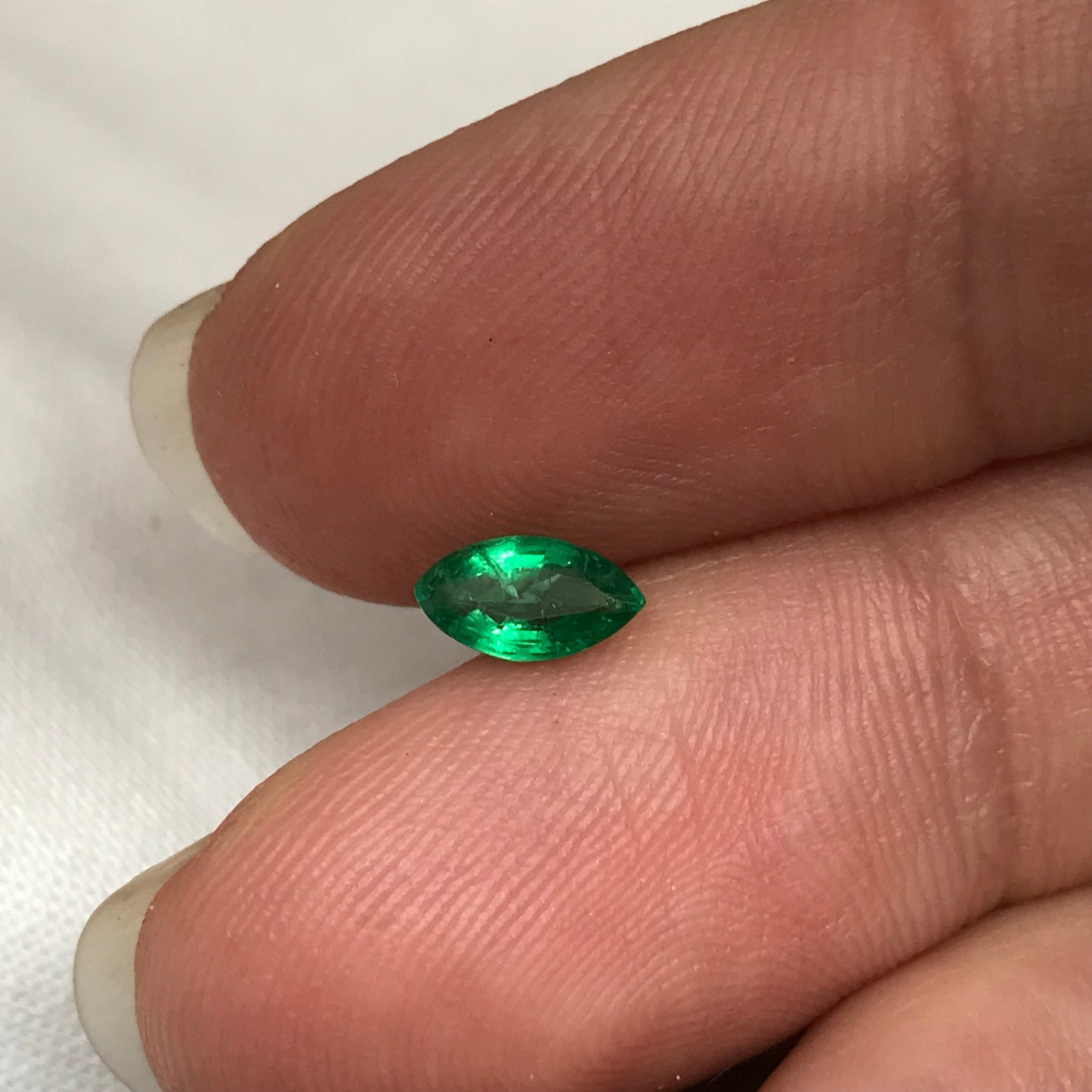 0.41 carat Natural Green Emerald 7x3.7mm Marquise Cut Loose Gem, Faceted Gemstone, Flowing Gems