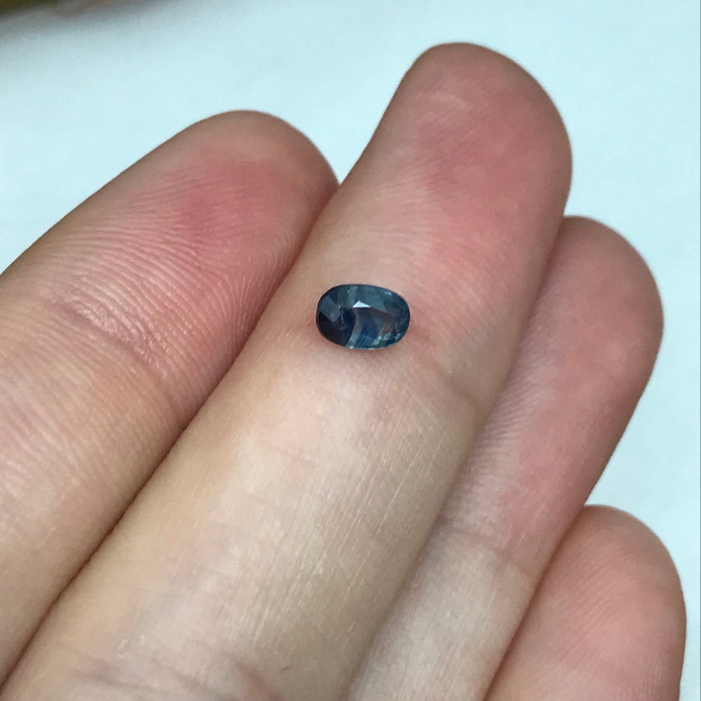 0.50 carat Blue Sapphire 5.3x3.7mm Oval Cut, Faceted Loose Natural Parti Sapphire