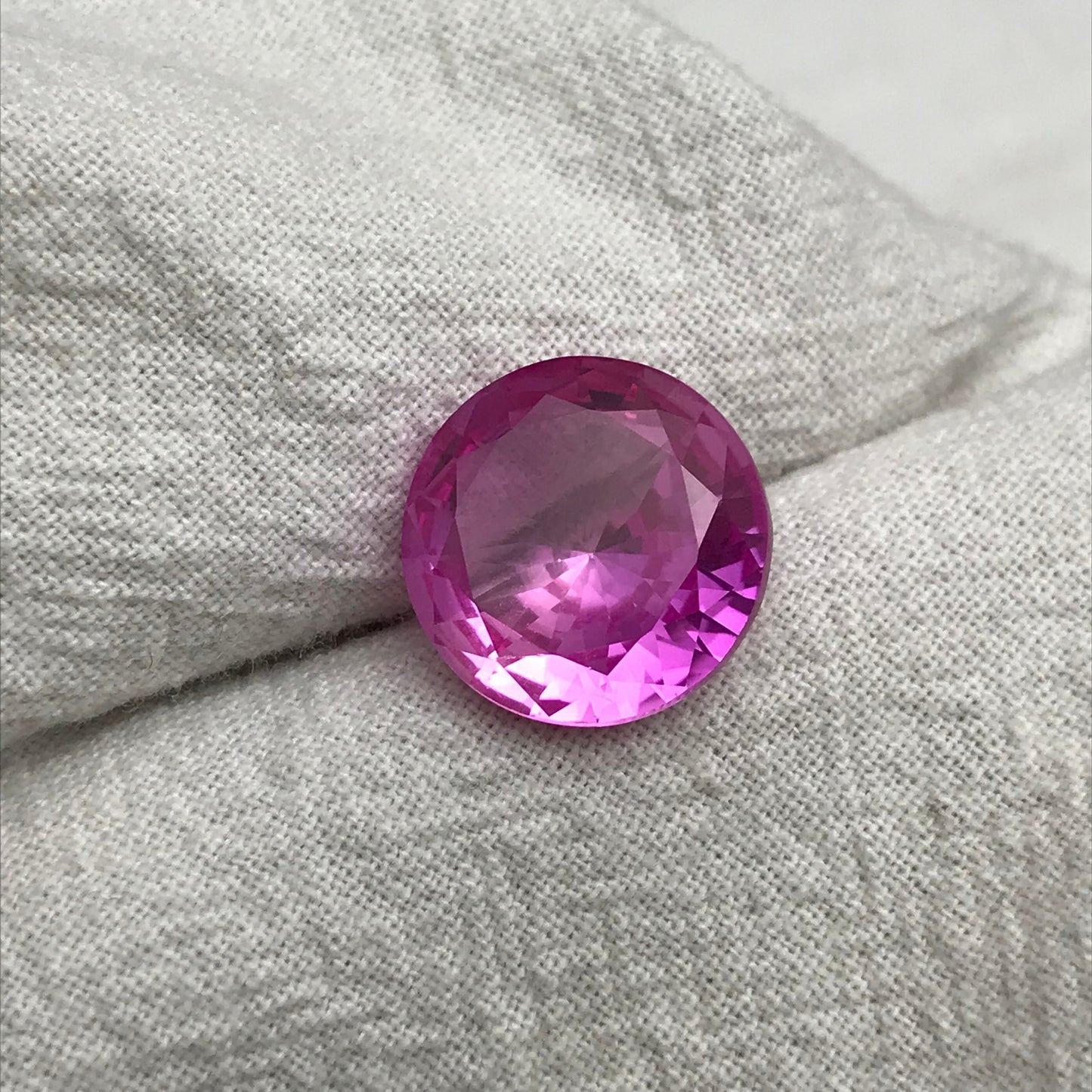 11 Carat Pink Lab Created Sapphire 13.7mm Round Cut, Loose Faceted Gemstone