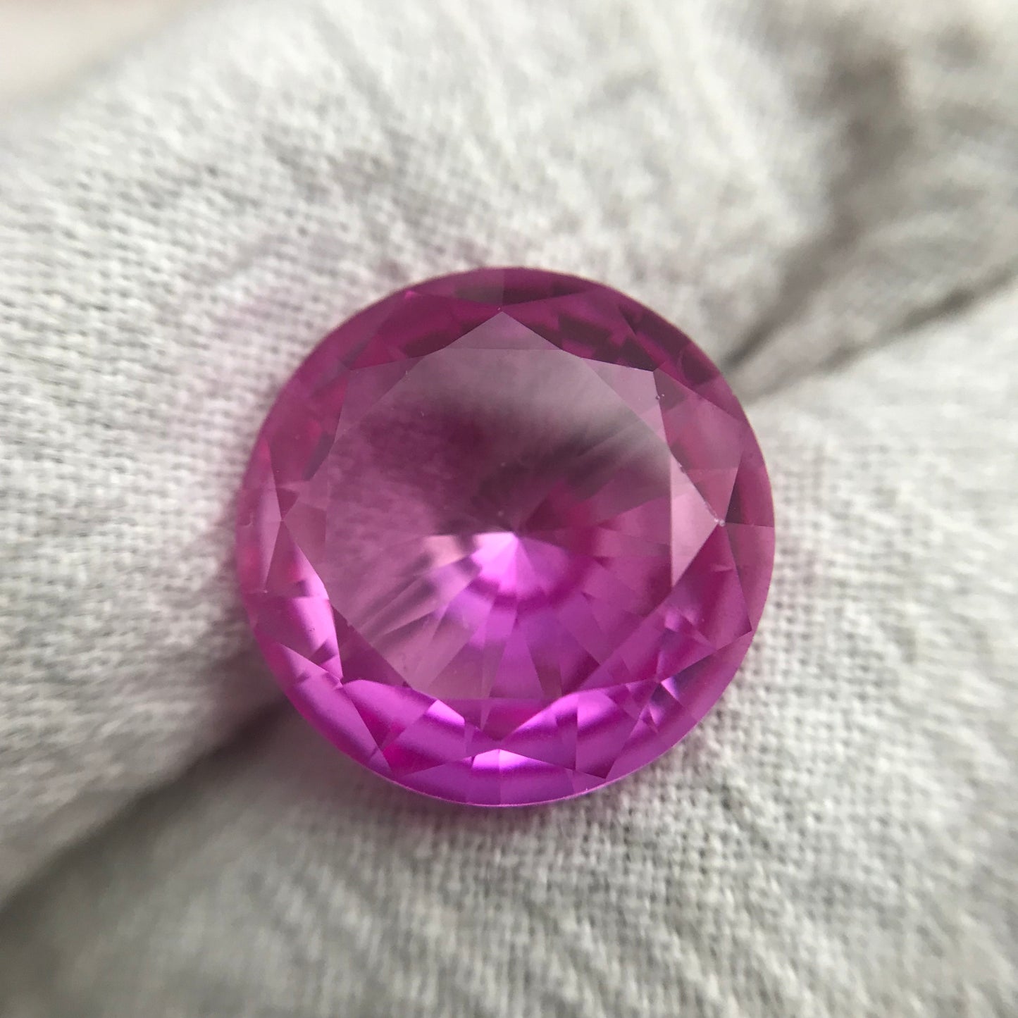 11 Carat Pink Lab Created Sapphire 13.7mm Round Cut, Loose Faceted Gemstone