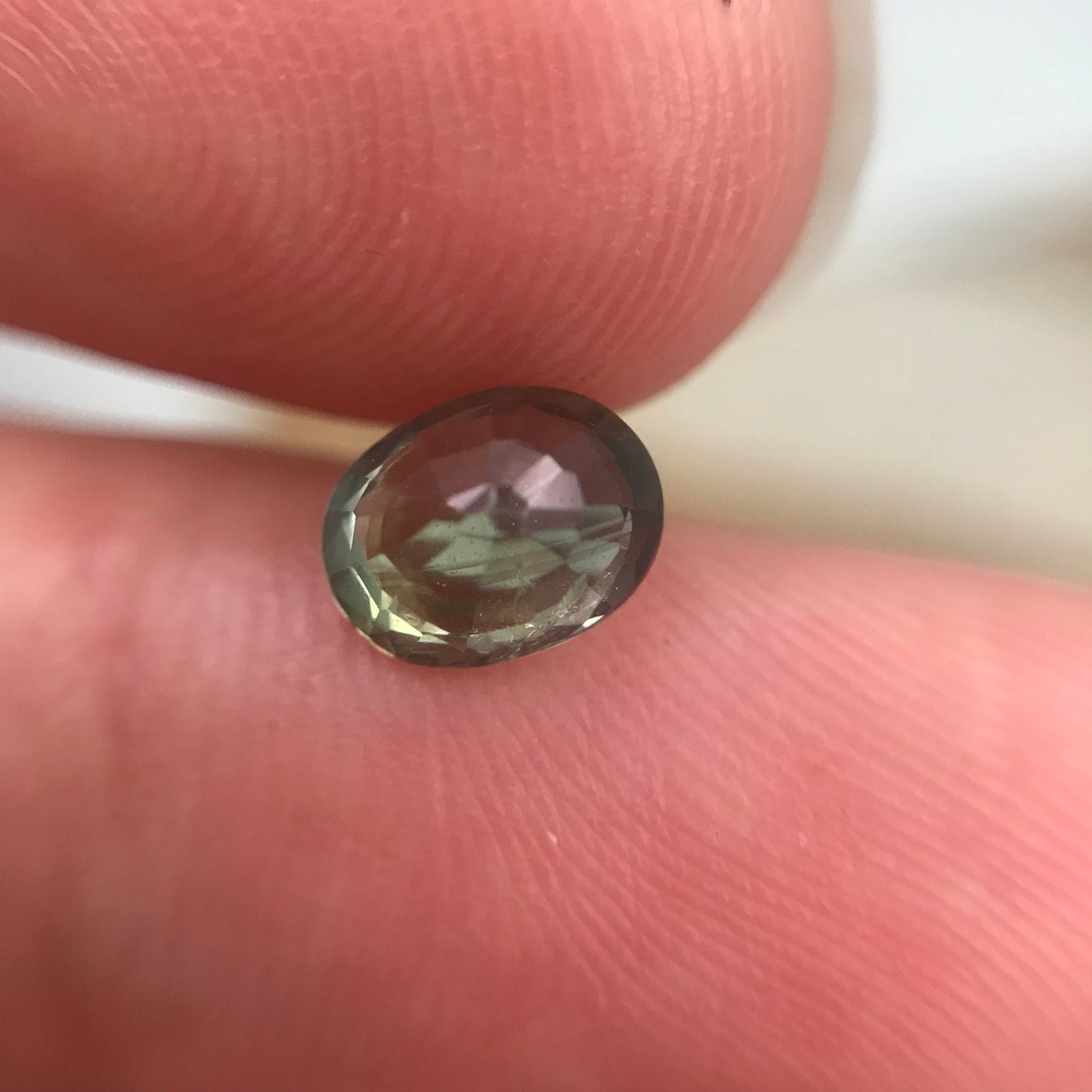 1.13 Carat Green Sapphire 6.47x5.2mm Oval Cut, Unheated Faceted Loose Natural Sapphire For Jewelry Setting