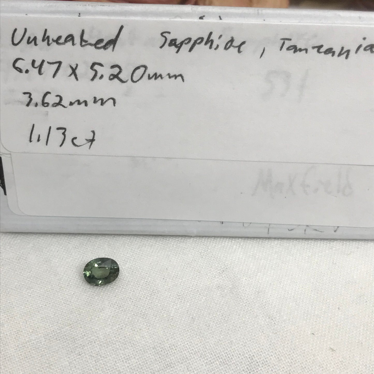 1.13 Carat Green Sapphire 6.47x5.2mm Oval Cut, Unheated Faceted Loose Natural Sapphire For Jewelry Setting