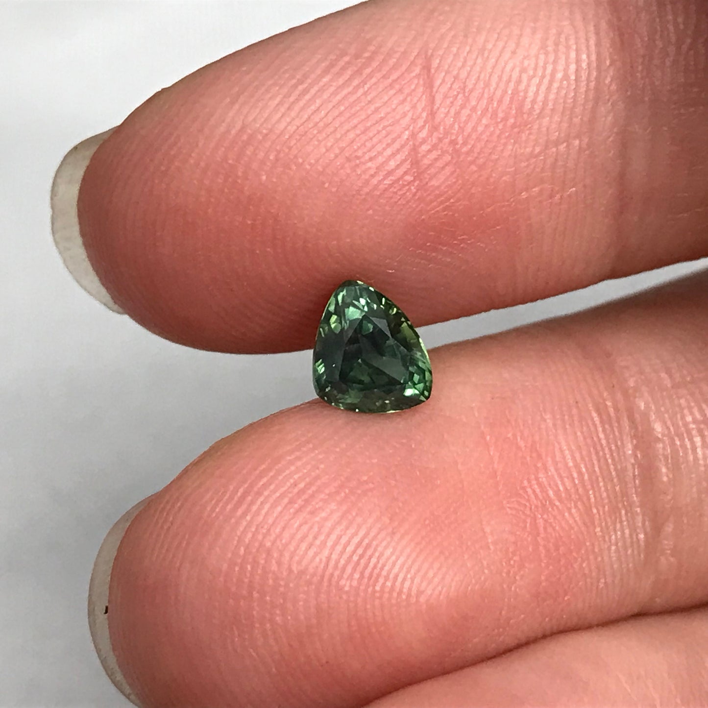 0.96 Carat Natural Green Sapphire 6.5x5.3 mm Gemstone Trillion Cut Corundum Gem Faceted Loose Sapphire