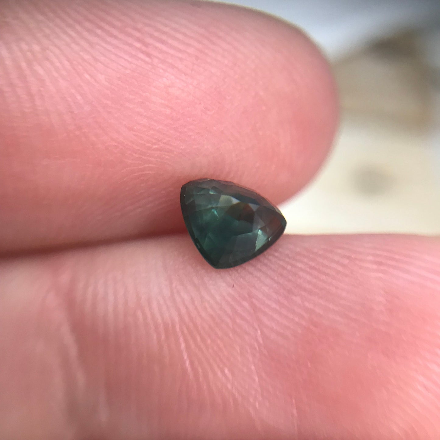 0.96 Carat Natural Green Sapphire 6.5x5.3 mm Gemstone Trillion Cut Corundum Gem Faceted Loose Sapphire