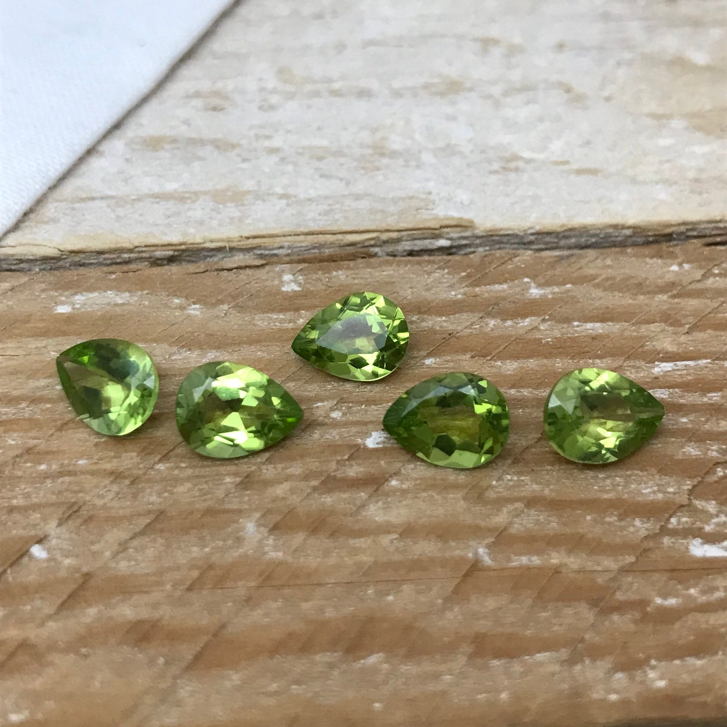 One- 8x6mm Green Peridot Pear Cut, Approx. 1 carat Loose Natural Gem, August Birthstone, Faceted Natural Peridot, Chrysolite, Olivine