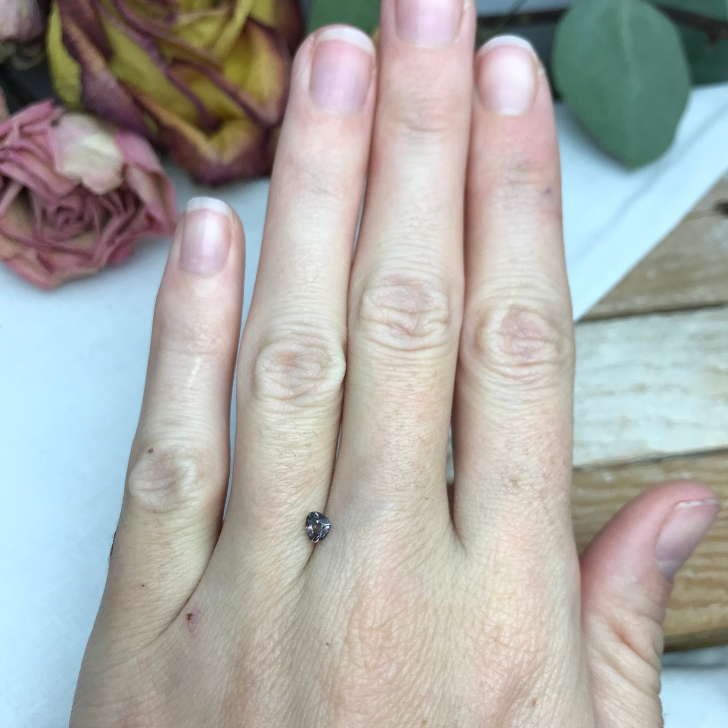 0.31 carat Natural Purple Sapphire 4.2x3.6mm Fat Pear Cut, Faceted Loose Gem