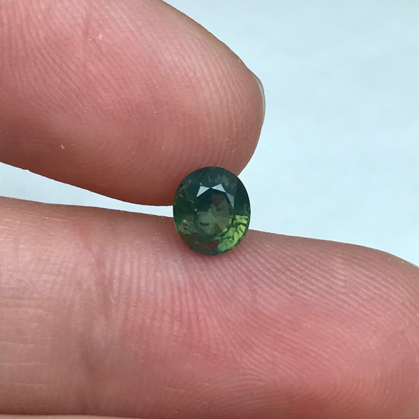 1 carat Unheated Green Sapphire 6.x5.24mm Oval Cut, Faceted Loose Gemstone, Australia