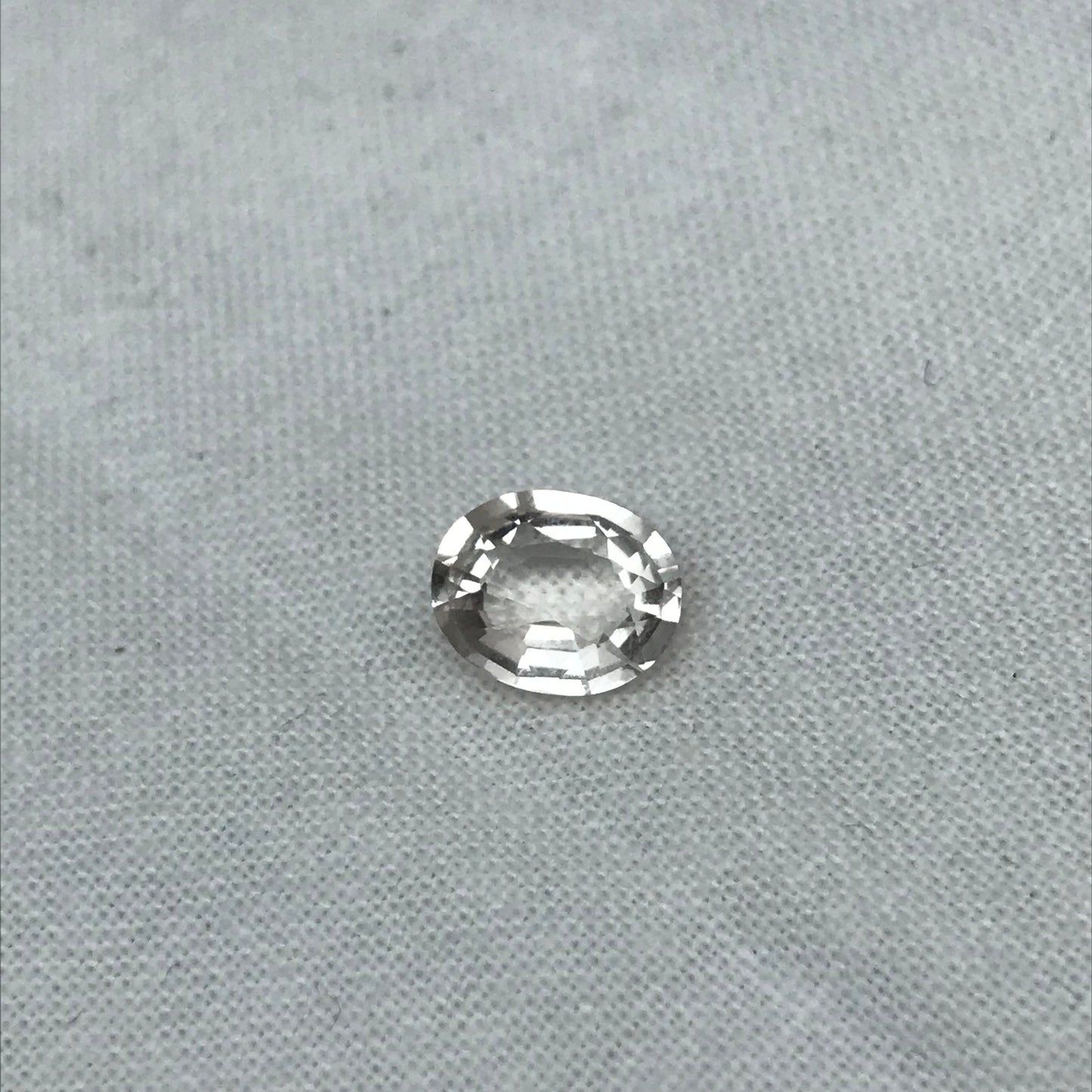 1.33 Carat Peach Morganite 8.3x6.8mm Oval Cut, Light Orangey Morganite