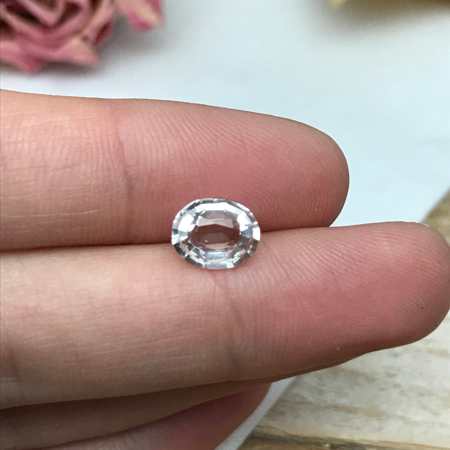 1.33 Carat Peach Morganite 8.3x6.8mm Oval Cut, Light Orangey Morganite
