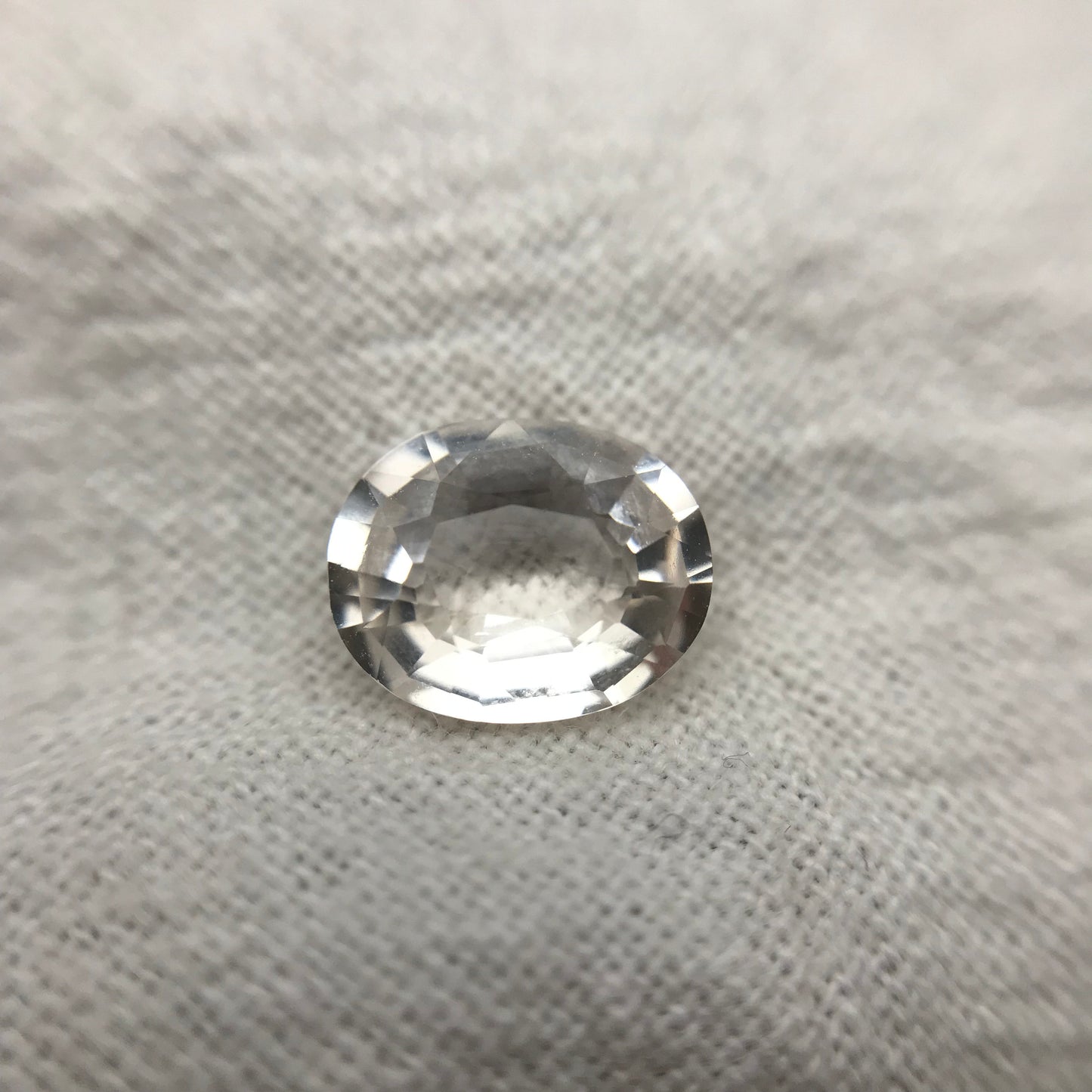 1.33 Carat Peach Morganite 8.3x6.8mm Oval Cut, Light Orangey Morganite