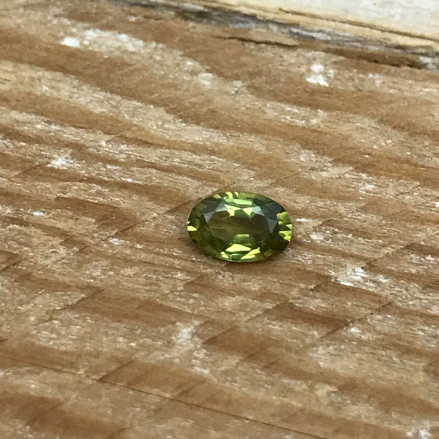 Greenish Yellow Sapphire 6x4mm, Color-Treated Yellow Green 0.53 Ct, Oval cut, BE Treated Natural Sapphire