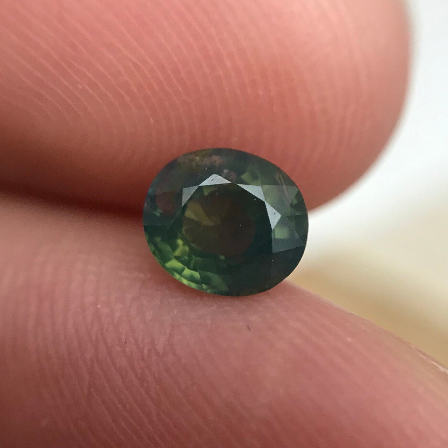 1 carat Unheated Green Sapphire 6.x5.24mm Oval Cut, Faceted Loose Gemstone, Australia